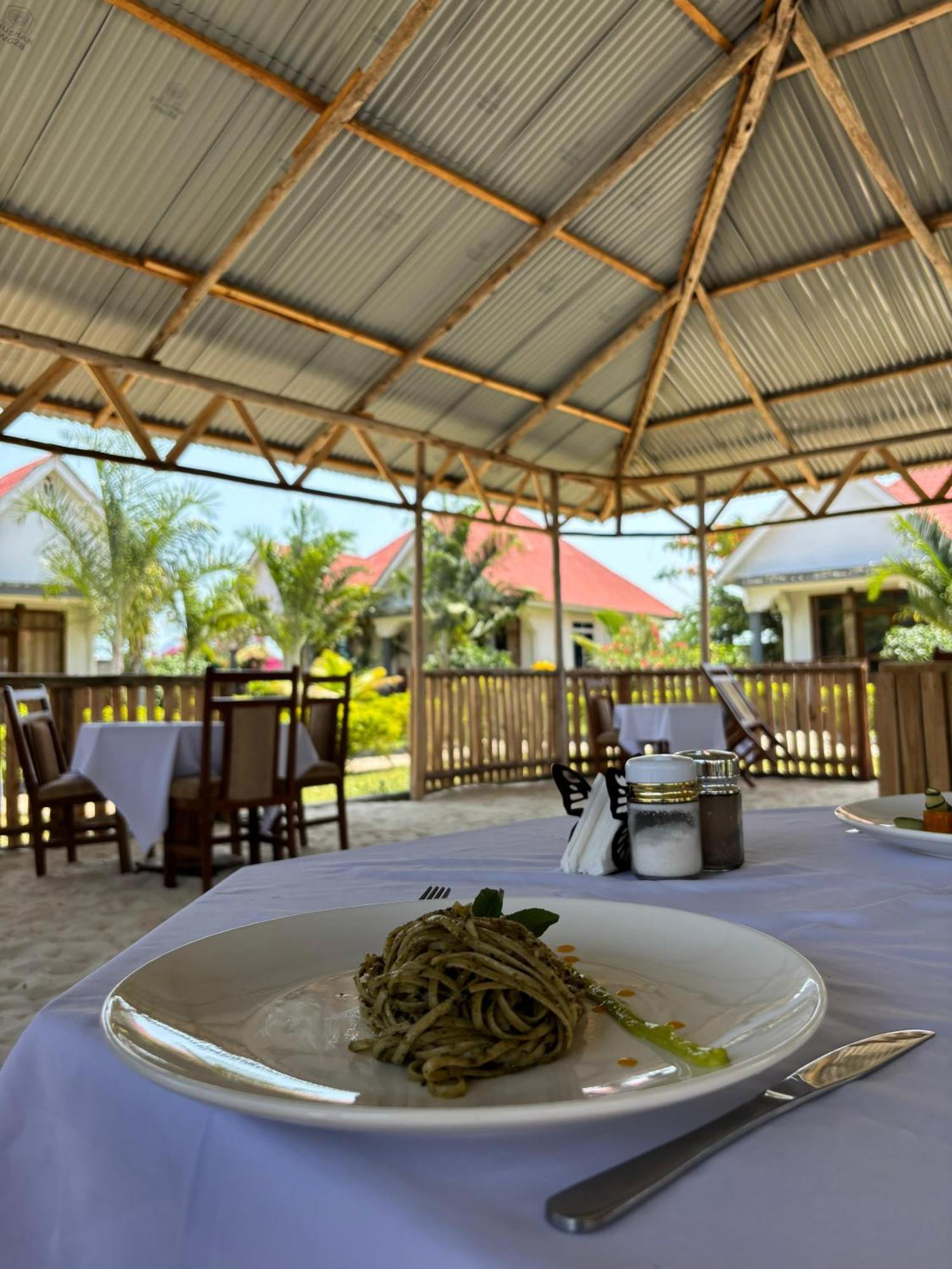 Relax Hotel Taj นูงวี ภายนอก รูปภาพ