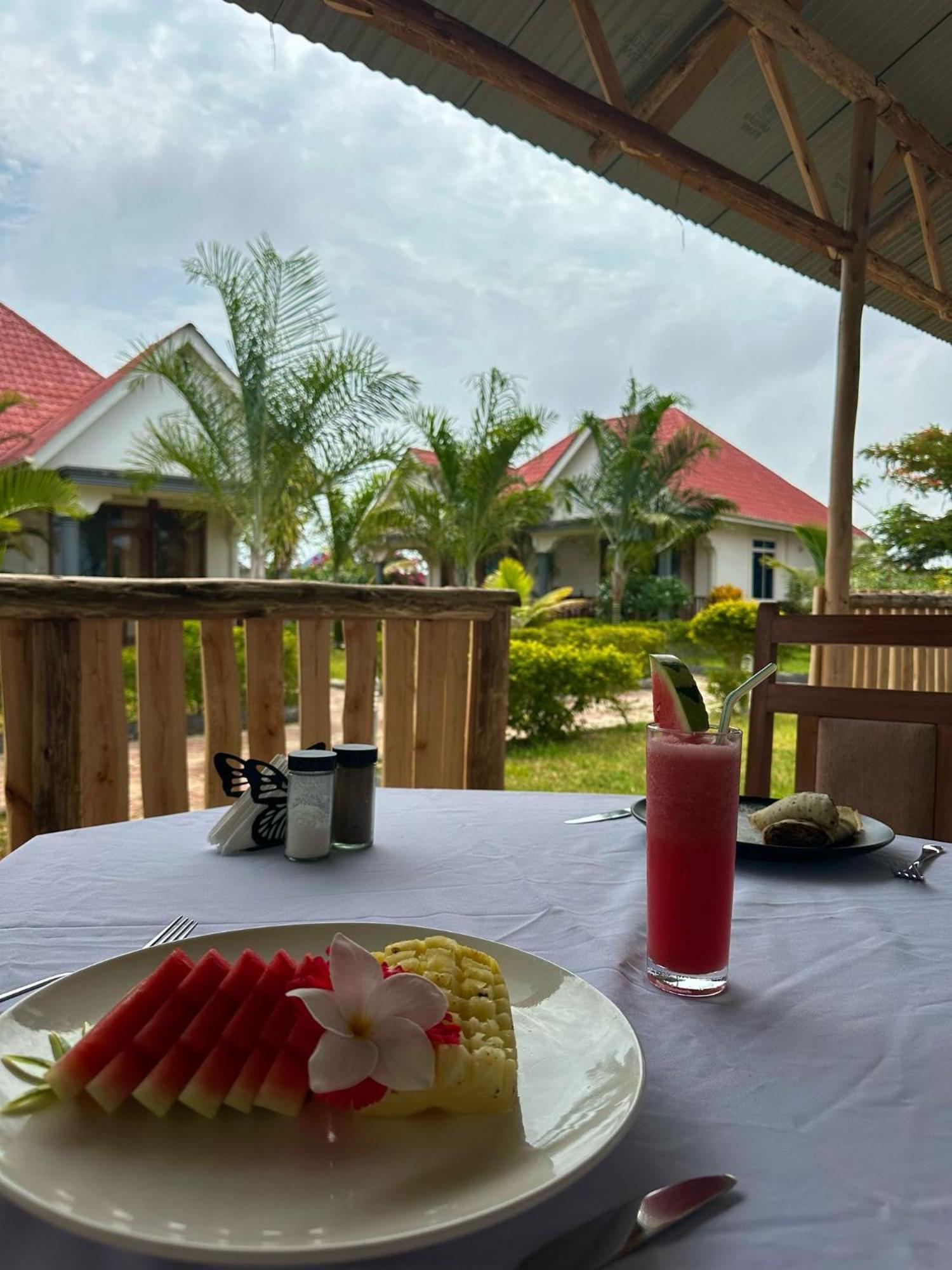 Relax Hotel Taj นูงวี ภายนอก รูปภาพ